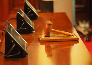Federal court rules in favor of Michigan county over Christian prayers before public meetings