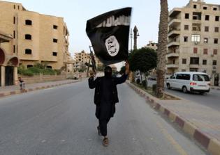 ISIS prisoners forced to re-enact alleged crimes and arrest process before beheading