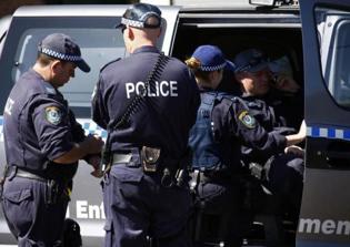 Australia Arrests 15 In Islamic State Beheading Plot
