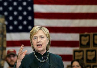 Donald Trump, Hillary Clinton woo Christian Hispanics through video messages