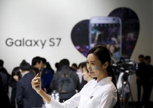Samsung Galaxy S8, S8 Plus release date, specs rumors: bigger model to feature dual camera? new renders reveal new details on features and design