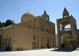 Iran detains 4 Christian converts following raids on six house churches