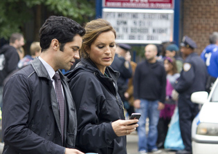 Law & Order SVU Season 16 Spoilers: Holden's Manifesto Is Next